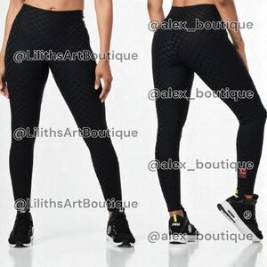 Zumba Love High Waisted Ankle Leggings Bold Black Size XS (E116)